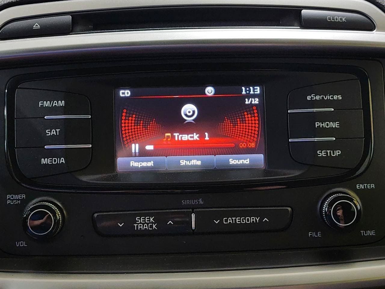 Used 2016 Kia Sorento AWD w/ LX Convenience Package image 19