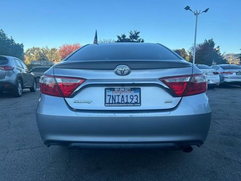 Used 2016 Toyota Camry SE FWD image 4