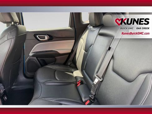 Used 2025 Jeep Compass Limited AWD/4WD image 15