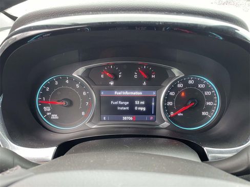 Used 2023 Chevrolet Traverse LT image 21