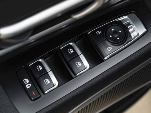 Used 2022 Kia Telluride LX AWD/4WD image 36