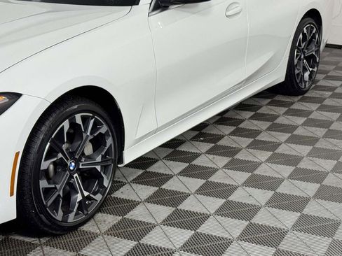 Used 2025 BMW 330i xDrive 330i xDrive w/ Premium Package image 13