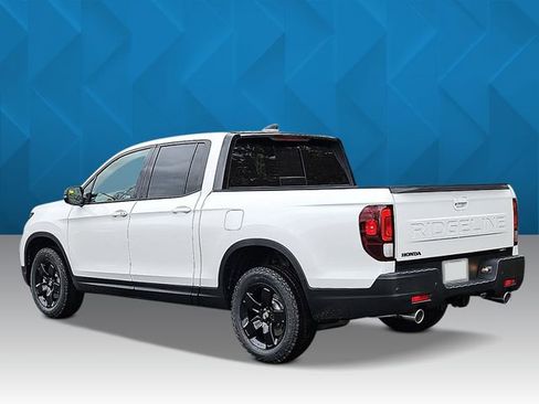 New 2026 Honda Ridgeline Black Edition image 2