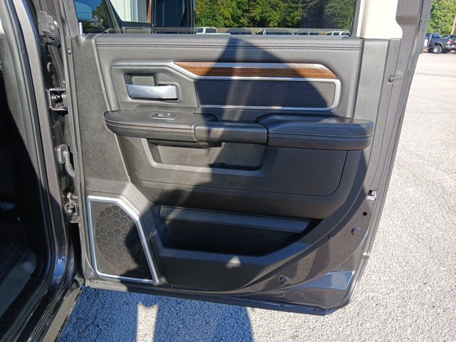 Used 2024 RAM 3500 Laramie w/ Bed Utility Group AWD/4WD image 27