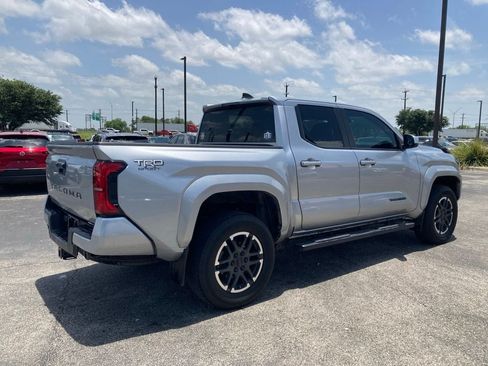 Used 2024 Toyota Tacoma TRD Sport RWD image 5