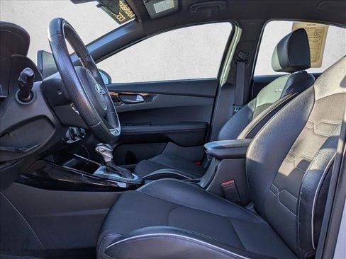 Used 2021 Kia Forte GT-Line image 15