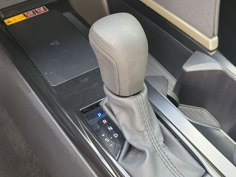 Used 2025 Toyota Camry LE FWD image 29