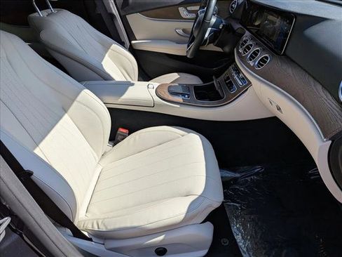 Used 2022 Mercedes-Benz E 350 Sedan image 22