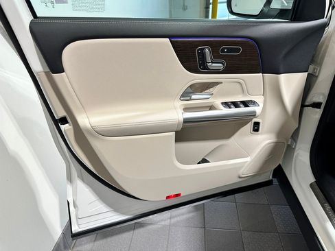 New 2026 Mercedes-Benz GLA 250 4MATIC image 8