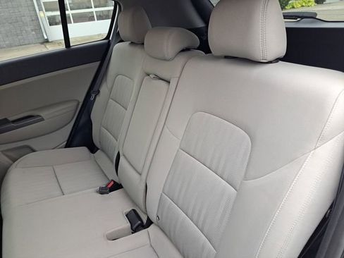 Used 2022 Kia Sportage LX image 17