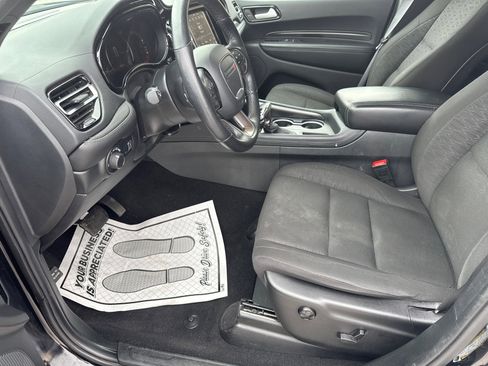 Used 2024 Dodge Durango SXT w/ 3rd Row Seating Group image 9