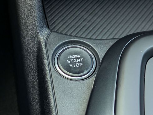 Used 2025 Kia K4 FWD image 26