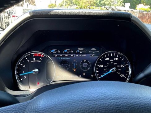 Used 2017 Ford F250 Lariat w/ Lariat Ultimate Package AWD/4WD image 13