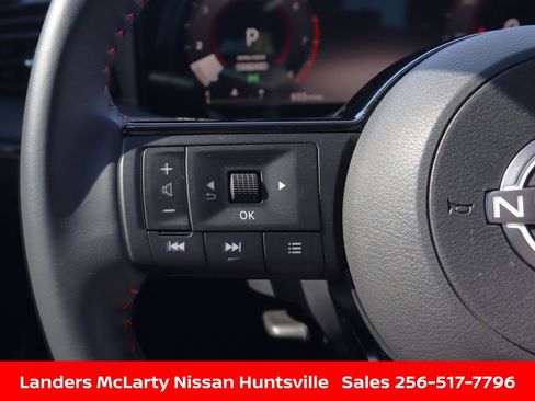 Used 2025 Nissan Kicks SR image 23