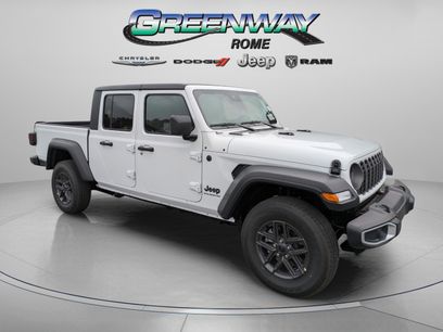 New 2025 Jeep Gladiator Sport