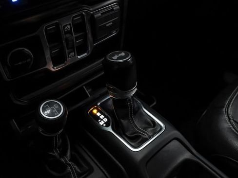 Used 2021 Jeep Wrangler Unlimited Sahara AWD/4WD image 25