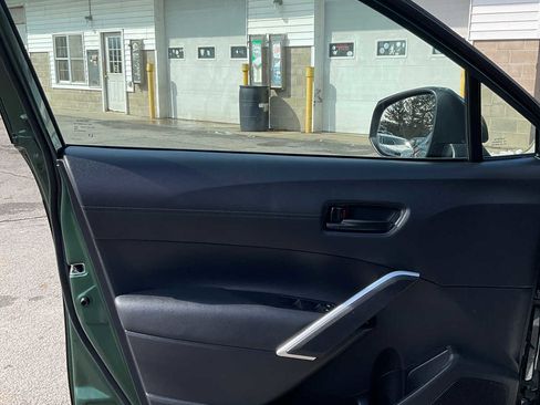 Used 2023 Toyota Corolla Cross LE w/ Moonroof Package image 20