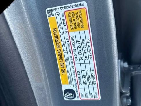 Used 2023 Chevrolet Silverado 1500 LT w/ Protection Package AWD/4WD image 45