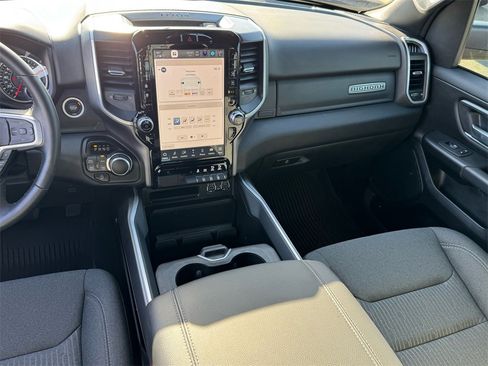 Used 2023 RAM 1500 Big Horn image 13