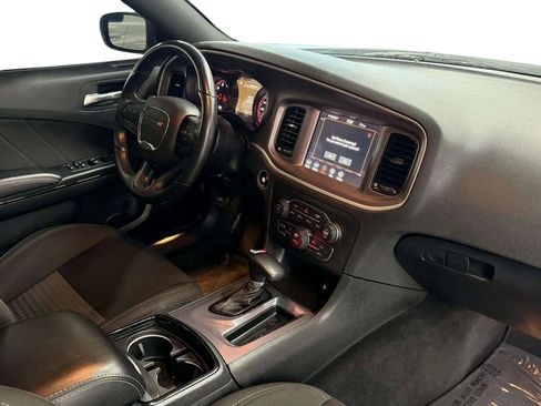 Used 2021 Dodge Charger R/T w/ Blacktop Package image 21