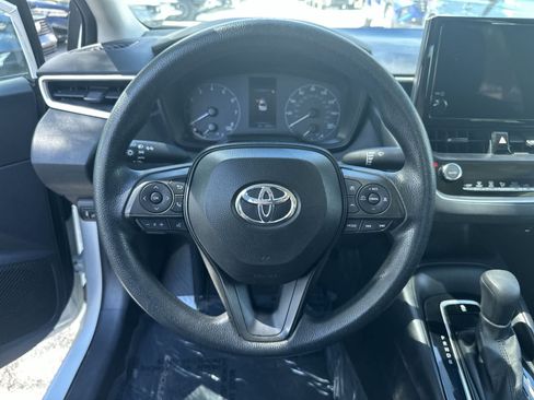 Used 2023 Toyota Corolla LE FWD image 18