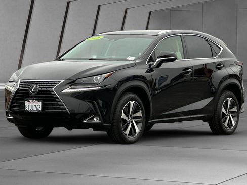 Used 2018 Lexus NX 300 FWD image 8