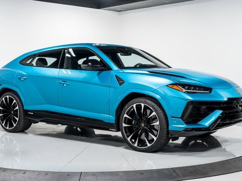 Used 2023 Lamborghini Urus S AWD/4WD image 2