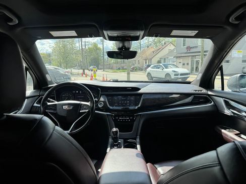 Used 2020 Cadillac XT6 Premium Luxury image 24
