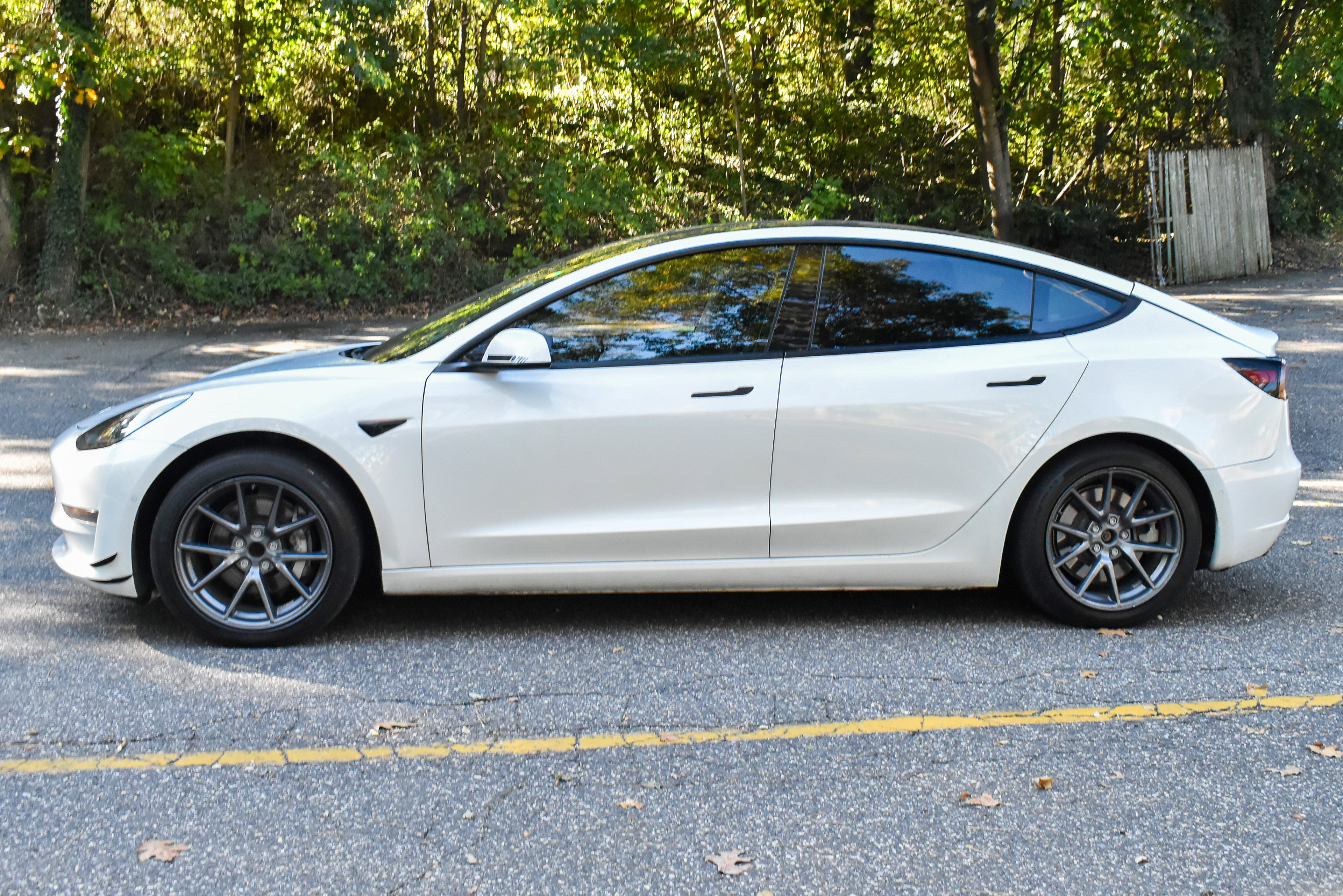 Used 2021 Tesla Model 3 Standard Range Plus RWD image 4