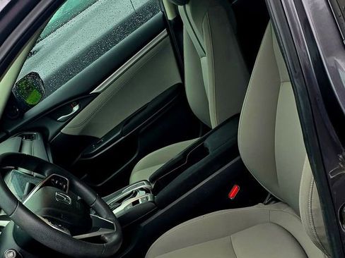 Used 2017 Honda Civic EX image 5