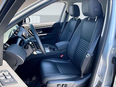 Certified 2025 Land Rover Discovery Sport S image 19