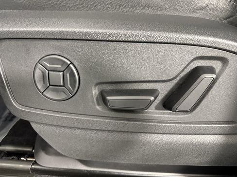 Certified 2025 Audi Q5 Premium Plus w/ Premium Plus AWD/4WD image 21