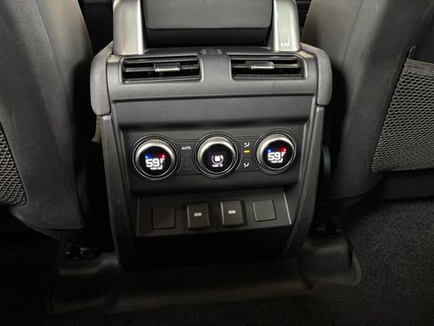 Used 2023 Land Rover Defender 130 X-Dynamic SE AWD/4WD image 23