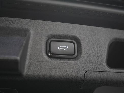 Used 2023 Hyundai Santa Fe Limited AWD/4WD image 18