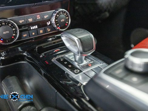Used 2013 Mercedes-Benz G 63 AMG 4MATIC image 29