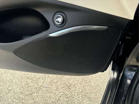 Used 2018 Buick Enclave Essence image 30