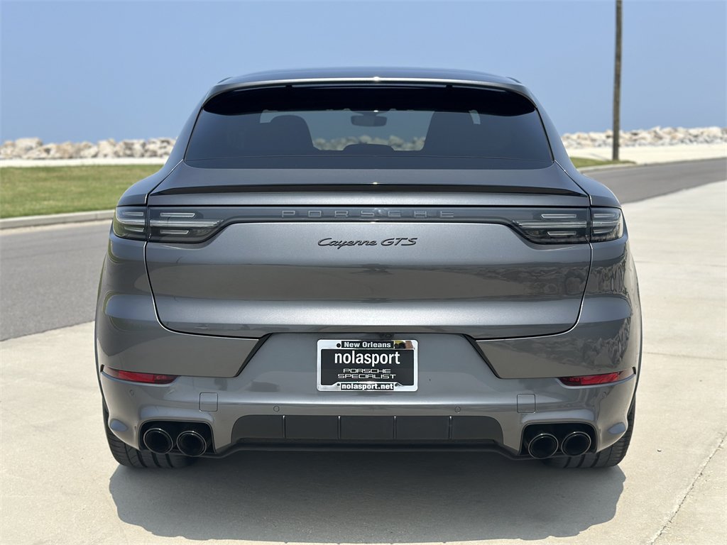 Used 2022 Porsche Cayenne GTS AWD/4WD image 6