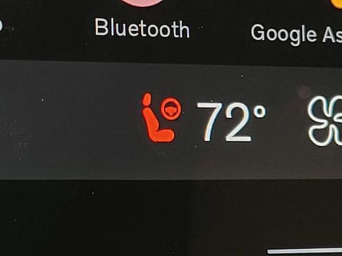 New 2026 Volvo XC90 B6 Plus w/ Protection Package Premier image 15