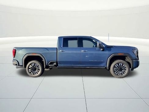 New 2025 GMC Sierra 2500 Denali Ultimate w/ Max Trailering Package image 5