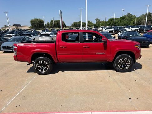 Used 2023 Toyota Tacoma TRD Sport w/ Technology Package RWD image 6