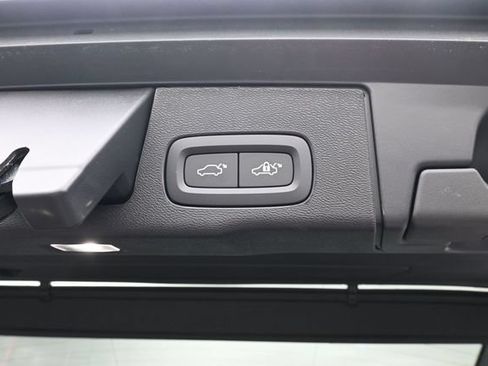 New 2026 Volvo XC60 B5 Ultra w/ Protection Package Premier AWD/4WD image 33