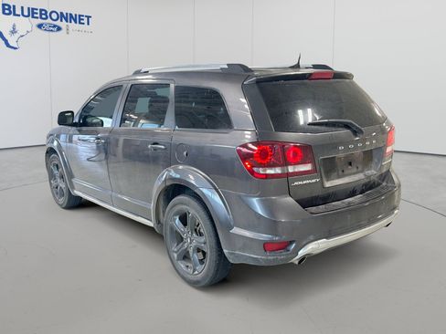 Used 2019 Dodge Journey Crossroad w/ Navigation Group FWD image 7