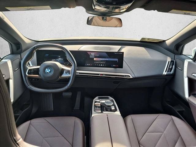 Certified 2024 BMW iX xDrive50 w/ Premium Package AWD/4WD image 17