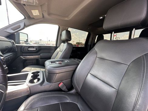 Used 2020 Chevrolet Silverado 2500 LTZ w/ LTZ Convenience Package AWD/4WD image 12
