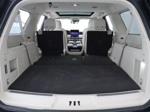 Used 2020 Lincoln Navigator L Reserve w/ Luxury Package AWD/4WD image 52
