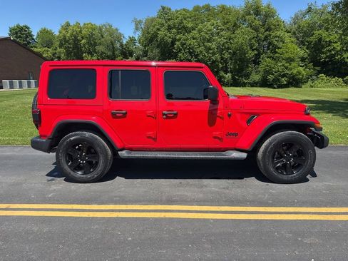 Used 2020 Jeep Wrangler Unlimited Sahara AWD/4WD image 8