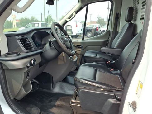 Used 2021 Ford Transit 250 Medium Roof RWD image 18