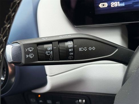 Used 2025 Chevrolet Equinox EV LT image 28