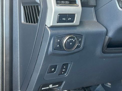 Used 2022 Ford F250 Lariat w/ Tremor Off-Road Package image 40