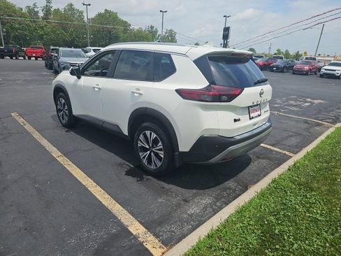 Used 2023 Nissan Rogue SV w/ SV Premium Package AWD/4WD image 5